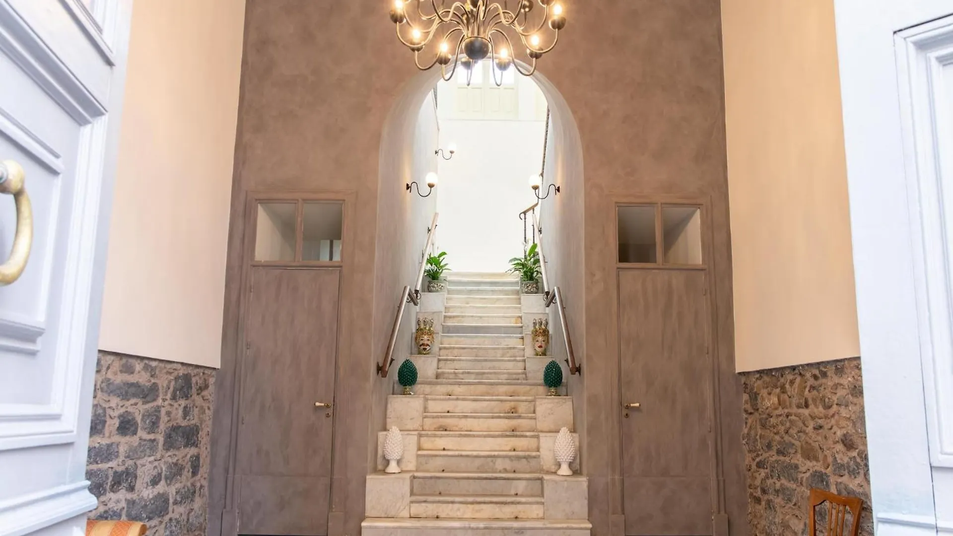 Luxurious Apartment With Pool In جاري 0*,  إيطاليا